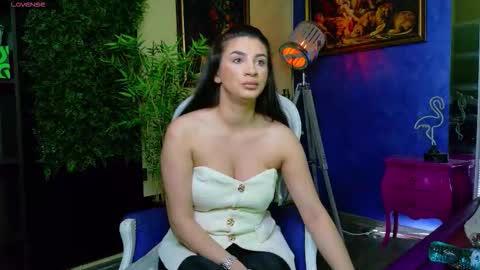 Nicolle online show from 02-23-26, 12:46