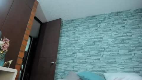 Snapshot of nicollesofia3 chatting on 02-15-25, 09:05 nicollesofia3 online show from 02-15-25, 09:05