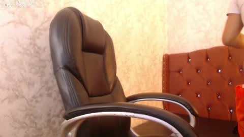 Nicolle Miley online show from 01-23-25, 11:15