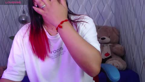 Nicolle Miley online show from 03-10-25, 03:01