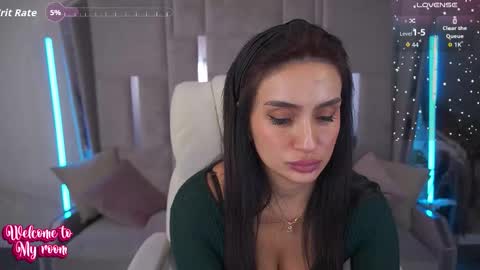 Snapshot of nicolnightt chatting on 11-12-25, 06:14 Nicole online show from 11-12-25, 06:14