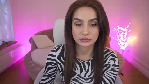 Nicole online show from 02-24-26, 05:38