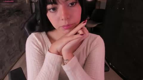 NicolRoss online show from 11-18-25, 03:05