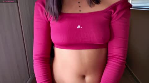 Snapshot of nicolross_ chatting on 03-31-26, 10:43 NicolRoss online show from 03-31-26, 10:43