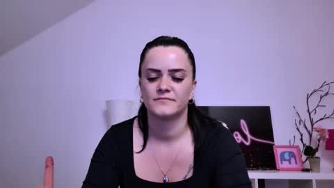 Snapshot of nicolsparklex chatting on 04-24-26, 07:22 Nicol Sparkle online show from 04-24-26, 07:22