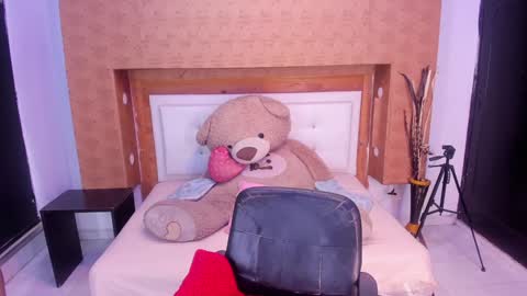 nicolysofi online show from 01-07-25, 11:05