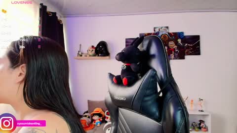 Lizzie online show from 04-11-26, 01:15