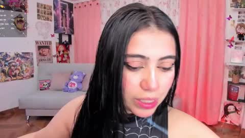 Snapshot of nidrii_07 chatting on 02-13-25, 04:32      900   300   online show from 02-13-25, 04:32