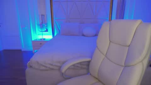 Aylin online show from 03-30-26, 10:22