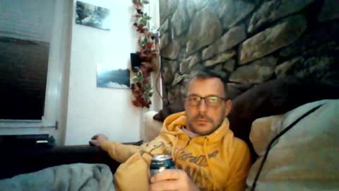 Snapshot of nighthawk28 chatting on 11-24-25, 07:02 MikeVanDyck online show from 11-24-25, 07:02