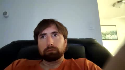 Snapshot of nightnightlol chatting on 10-25-25, 05:19 nightnightlol online show from 10-25-25, 05:19