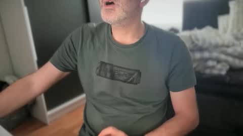 Snapshot of nightwalker06 chatting on 01-10-26, 10:06 nightwalker06 online show from 01-10-26, 10:06