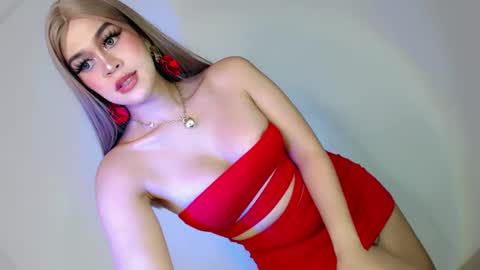 Katie online show from 02-10-25, 01:03