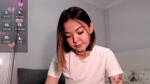 Niia online show from 10-24-25, 03:19