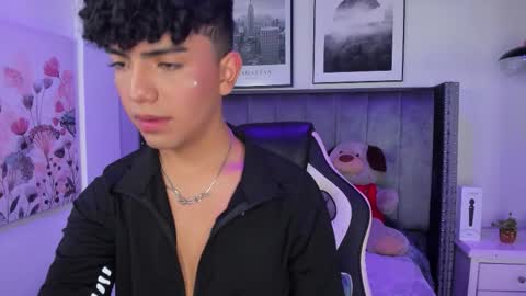 niick_twink online show from 11-19-25, 07:47