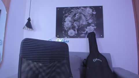 Niick online show from 01-24-25, 02:39