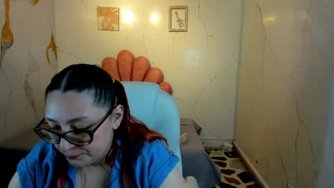 Snapshot of niickyjones chatting on 04-16-26, 06:03 Anni online show from 04-16-26, 06:03