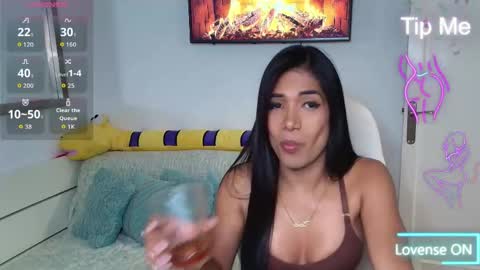 Snapshot of niickylovee chatting on 04-24-26, 08:11 Nicolle Bustamante online show from 04-24-26, 08:11