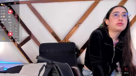 Nicolle  online show from 03-15-26, 01:39