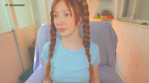 Snapshot of niilaa chatting on 07-05-26, 06:15 of Nylasweet online show from 07-05-26, 06:15