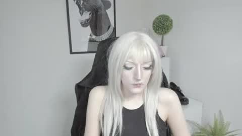 Snapshot of nika_dream1 chatting on 07-29-26, 12:47 Nika online show from 07-29-26, 12:47
