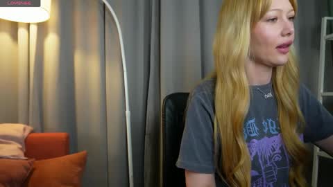 LIana online show from 05-18-26, 09:09
