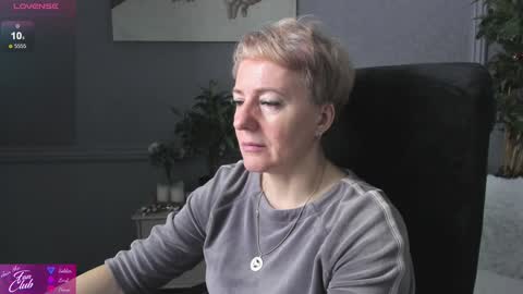 Nika online show from 12-14-24, 05:18