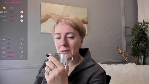 Nika online show from 12-24-24, 09:06