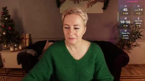 Nika online show from 12-23-25, 09:18