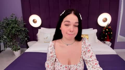 Nika online show from 12-17-24, 08:34