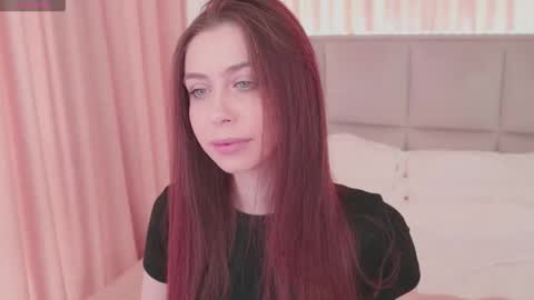 Snapshot of nikaletta chatting on 04-28-26, 09:25 Nika online show from 04-28-26, 09:25