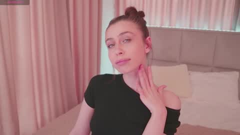 Snapshot of nikaletta chatting on 05-01-26, 01:05 Nika online show from 05-01-26, 01:05