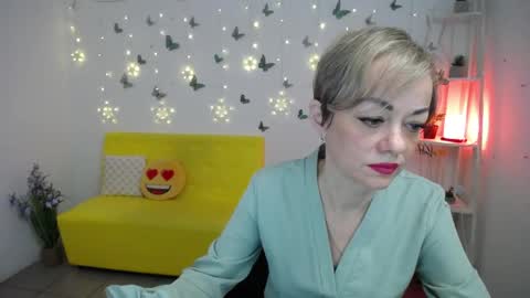 Snapshot of nikamayu chatting on 05-09-26, 05:56 Nika online show from 05-09-26, 05:56