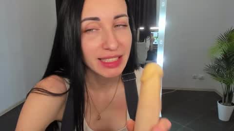 Nika online show from 12-23-24, 08:03