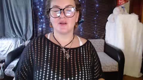 Nika online show from 11-11-25, 06:46