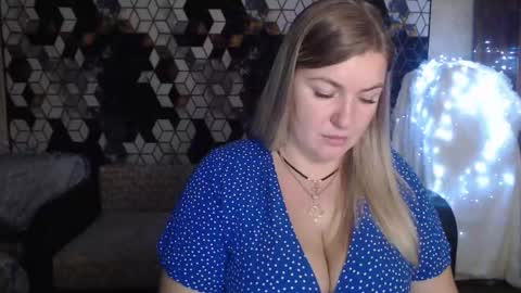 Nika online show from 11-28-25, 08:11