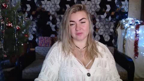 Nika online show from 12-23-25, 04:54