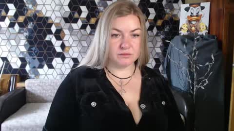 Nika online show from 04-13-26, 04:51