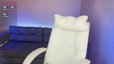 NikaStill  online show from 09-18-25, 07:10