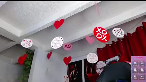 Snapshot of niki_1998 chatting on 05-15-26, 04:08 Natalia online show from 05-15-26, 04:08