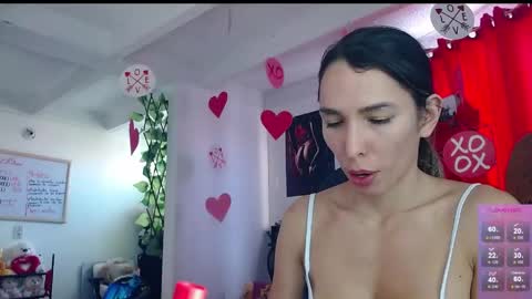 Snapshot of niki_1998 chatting on 05-20-26, 09:32 Natalia online show from 05-20-26, 09:32