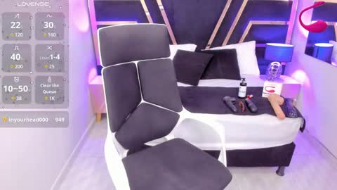 Snapshot of nikibryce_ chatting on 02-13-25, 05:01 Niki online show from 02-13-25, 05:01