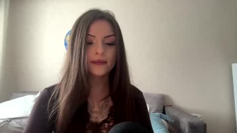 Snapshot of nikitahandshoe chatting on 06-30-26, 09:21 Bianca online show from 06-30-26, 09:21