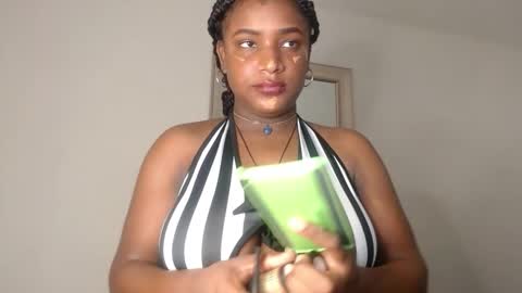 Snapshot of nikitakisskm chatting on 12-03-24, 12:06 nikitakisskm online show from 12-03-24, 12:06