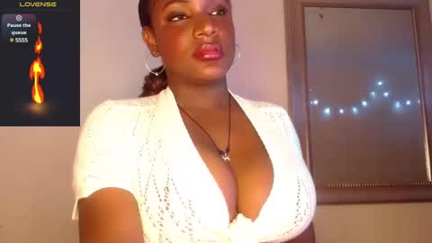 Snapshot of nikitakisskm chatting on 02-08-25, 01:54 nikitakisskm online show from 02-08-25, 01:54