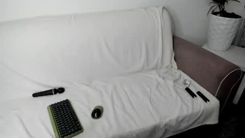 Veronika online show from 12-16-24, 06:27