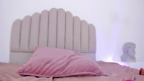 NIkki Angel online show from 02-18-25, 11:52