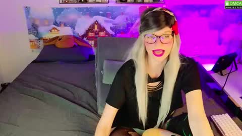 Kitty Chatte online show from 01-13-26, 09:20