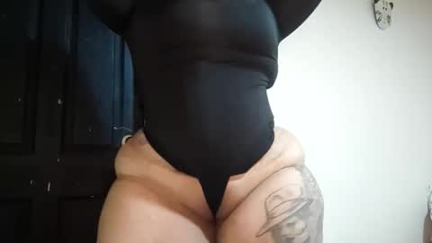 Snapshot of nikki_gray chatting on 03-08-26, 12:30 Nikkita online show from 03-08-26, 12:30