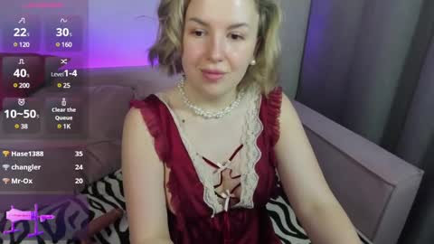Nikki online show from 02-17-25, 01:42